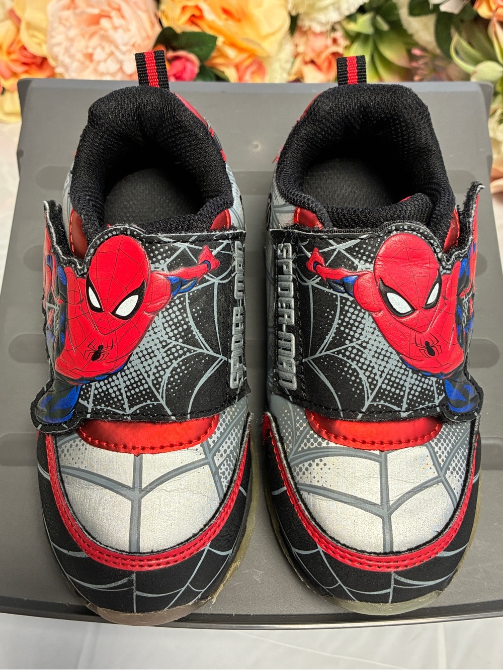 Marvel Spider-Man Toddler Boys Light-Up Athletic Sneakers Silver Black Size 9